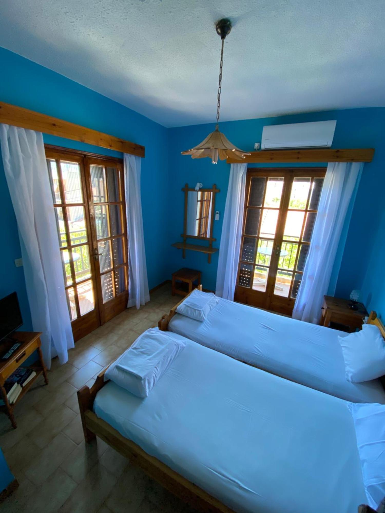 Valerie'S House Apartment Poros Town Exterior photo